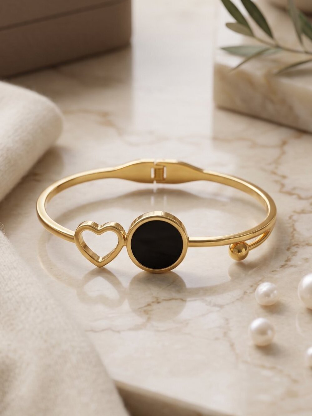 18K Gold Plated Open Heart Black Enamel Disc Charm Bangle Bracelet Gold 2.3"